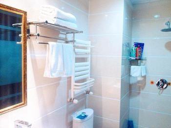 Fu Yuan Business Hotel- Luanchuan Gucheng (Henan) Bagian luar foto